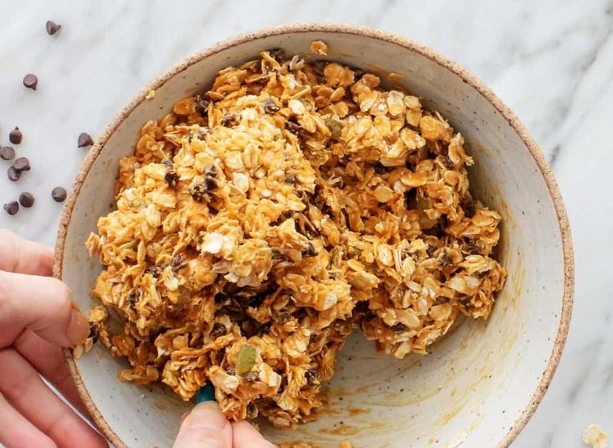 Proteinske granola pločice s kikirikijem koje ćeš lako napraviti!