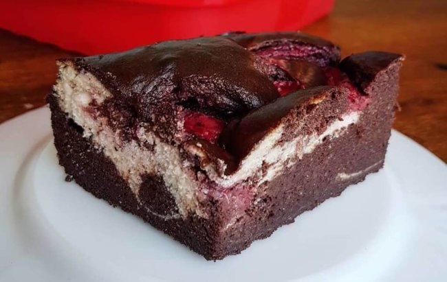 2 u 1 Proteinski Brownie-Cheesecake, recept te čeka na linku!